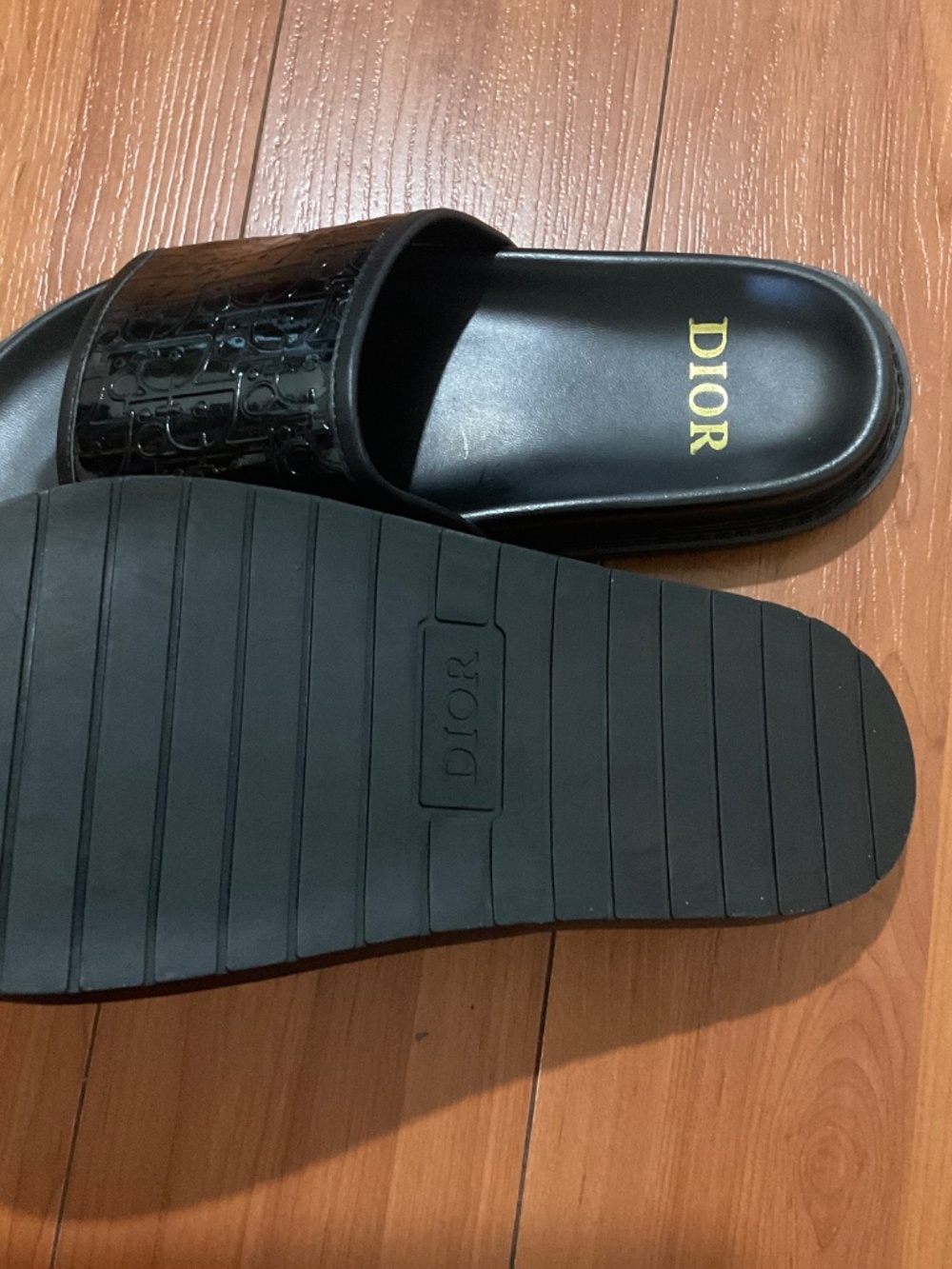 Shoes - Picture 4 of 4